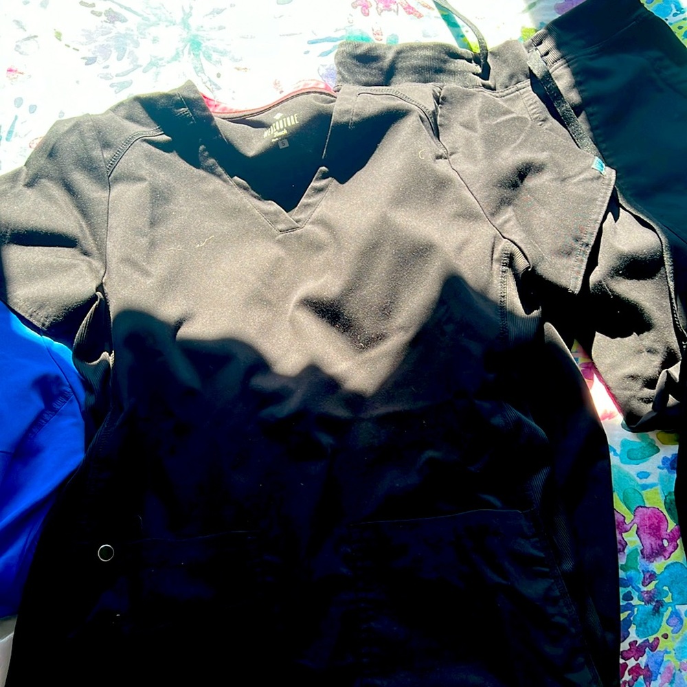 Scrubs Medcouture top S pants XS.   Black great condition. $12